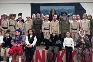 Çanakkale Ruhu Minik Yüreklerle Sahneye Taşındı